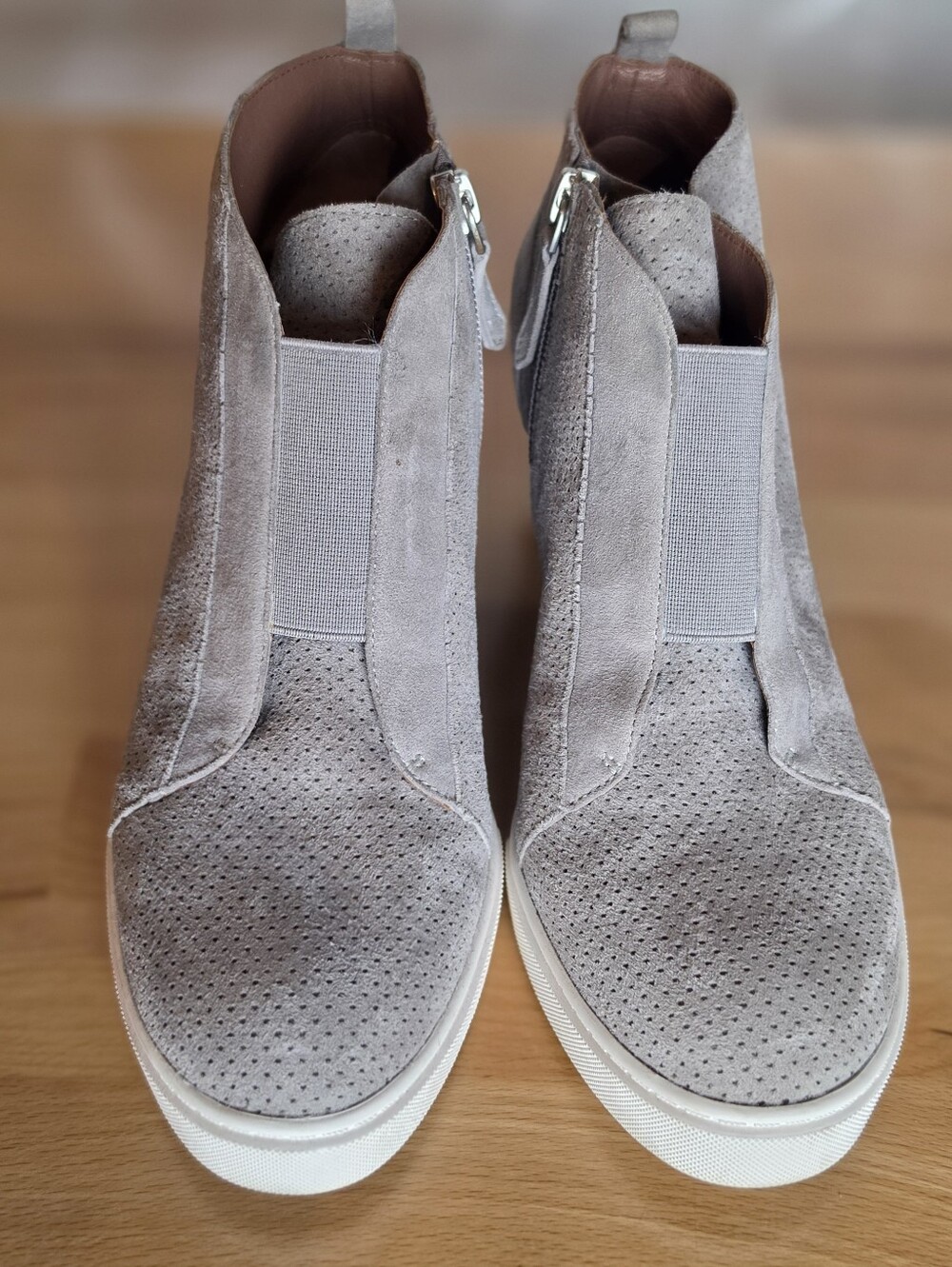 Linea Paolo Felicia Perforated Wedge Bootie Sneaker 7.5M Gray Zipper Athleisure